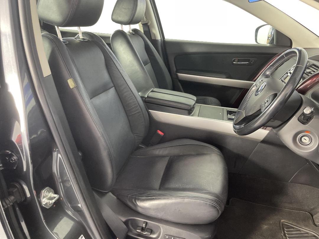 Photo '16' of Mazda CX-9 Photo '16' of Mazda CX-9