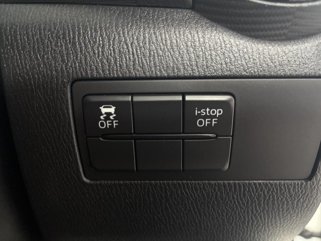 Photo '24' of Mazda Demio