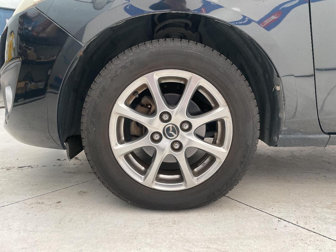 Photo '10' of Mazda Demio Photo '10' of Mazda Demio