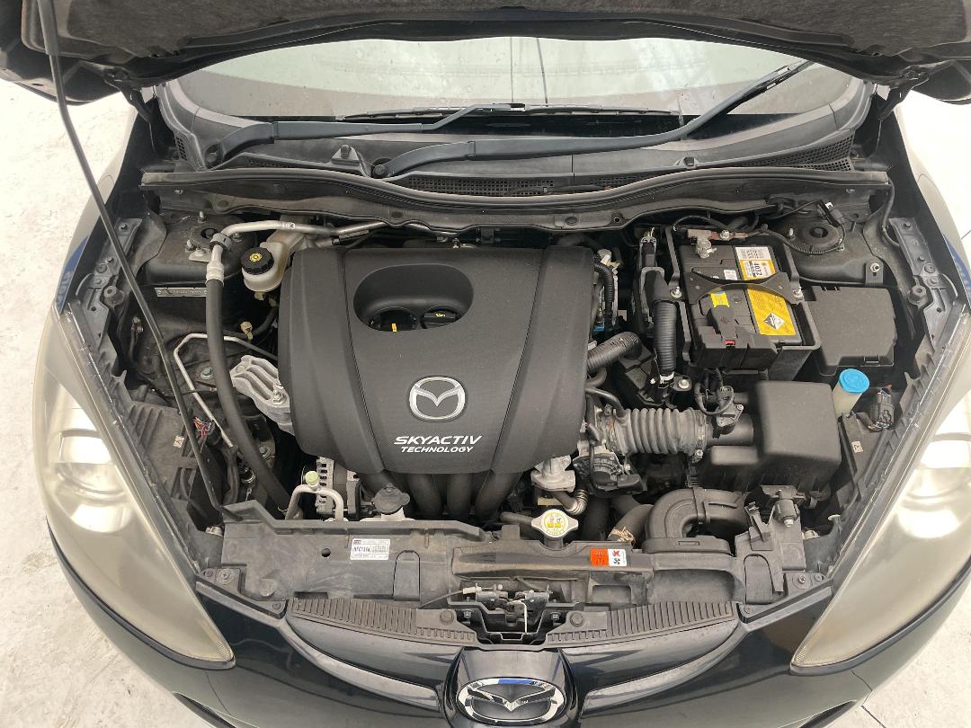 Photo '13' of Mazda Demio Photo '13' of Mazda Demio