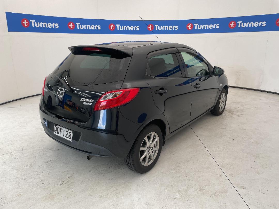 Photo '7' of Mazda Demio Photo '7' of Mazda Demio