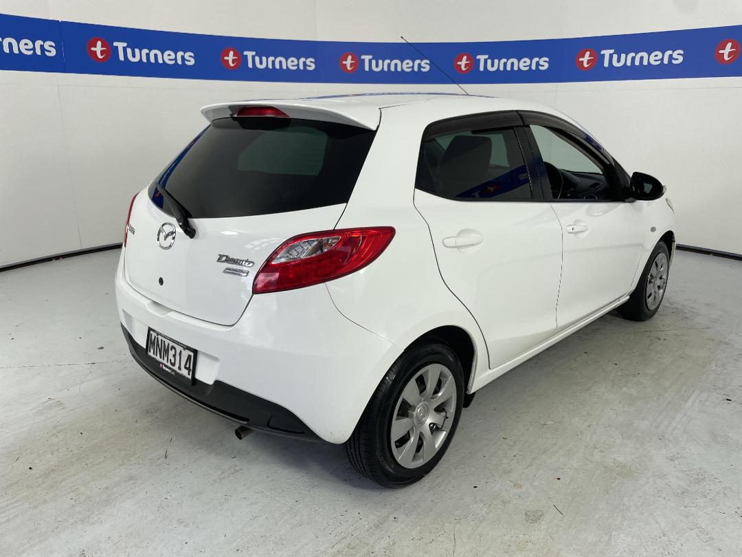 Photo '7' of Mazda Demio