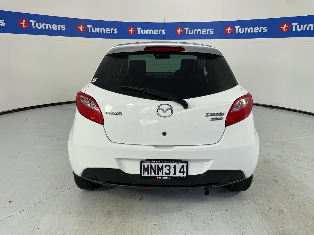 Photo '6' of Mazda Demio