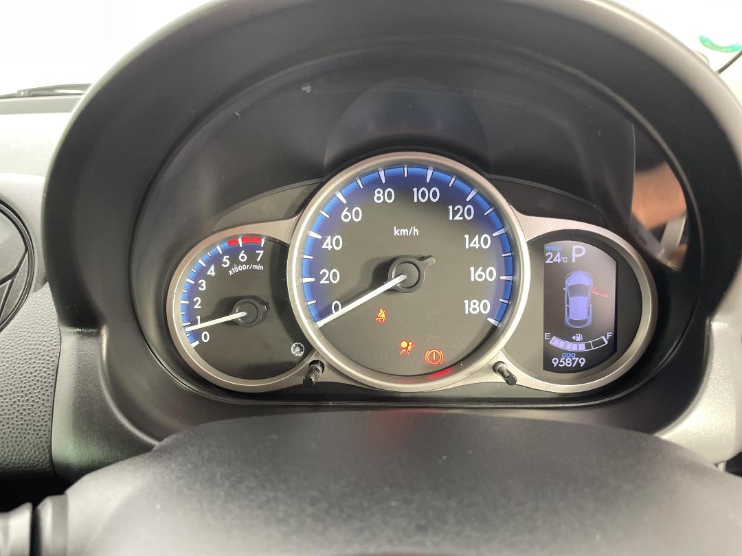 Photo '21' of Mazda Demio