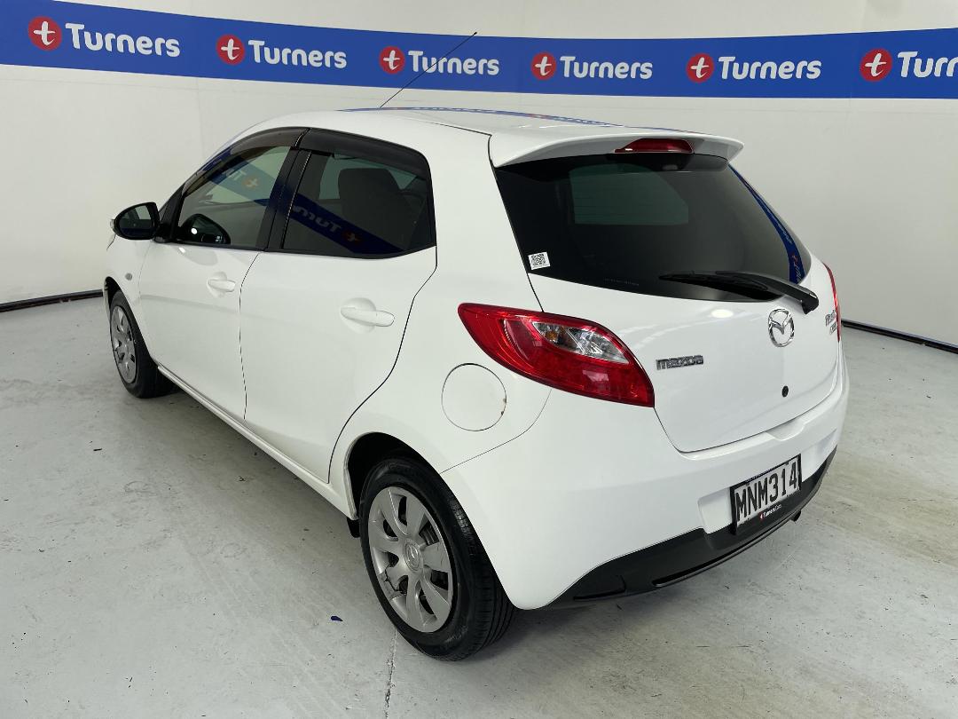 Photo '5' of Mazda Demio