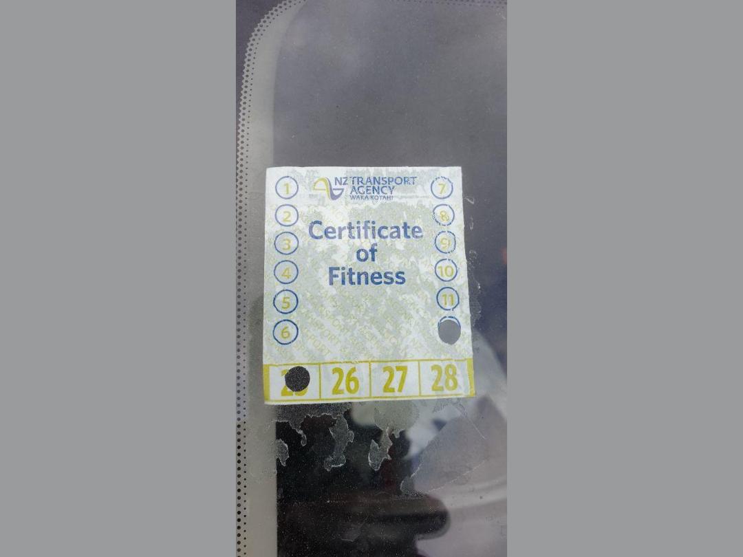 Photo '2' of Mazda Demio