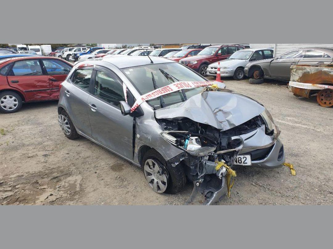 Photo '5' of Mazda Demio