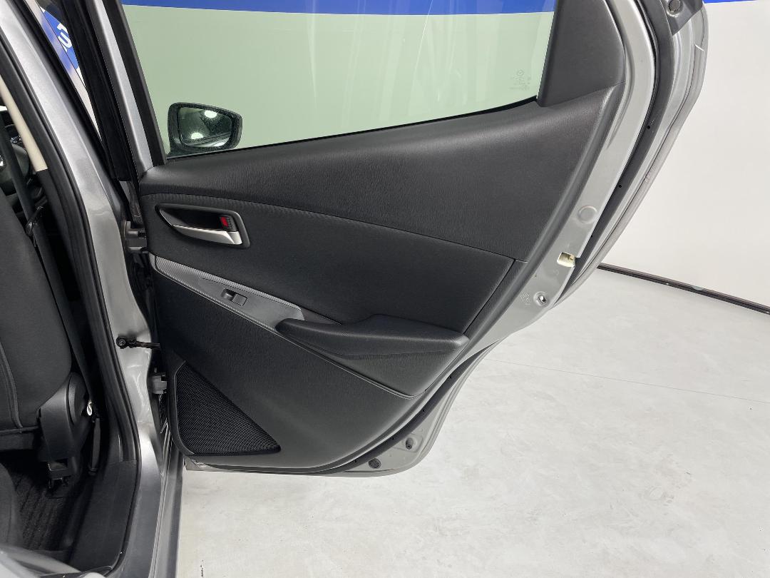 Photo '19' of Mazda Demio Photo '19' of Mazda Demio