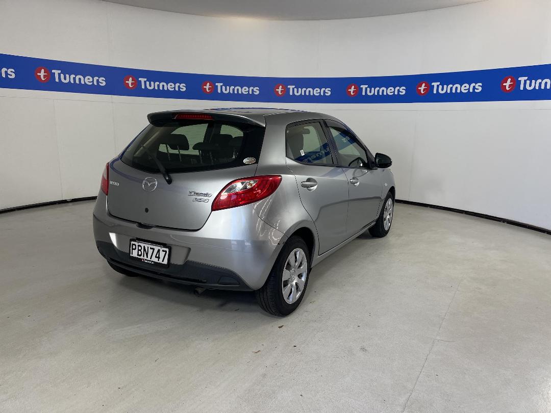 Photo '7' of Mazda Demio