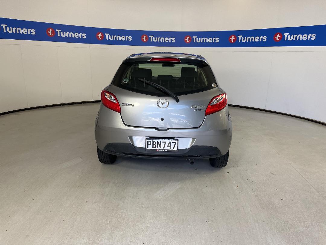 Photo '6' of Mazda Demio