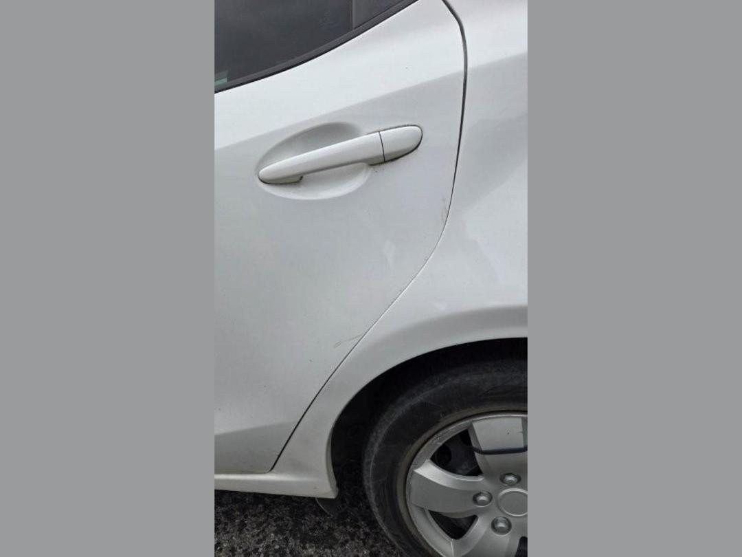 Photo '8' of Mazda Demio Photo '8' of Mazda Demio