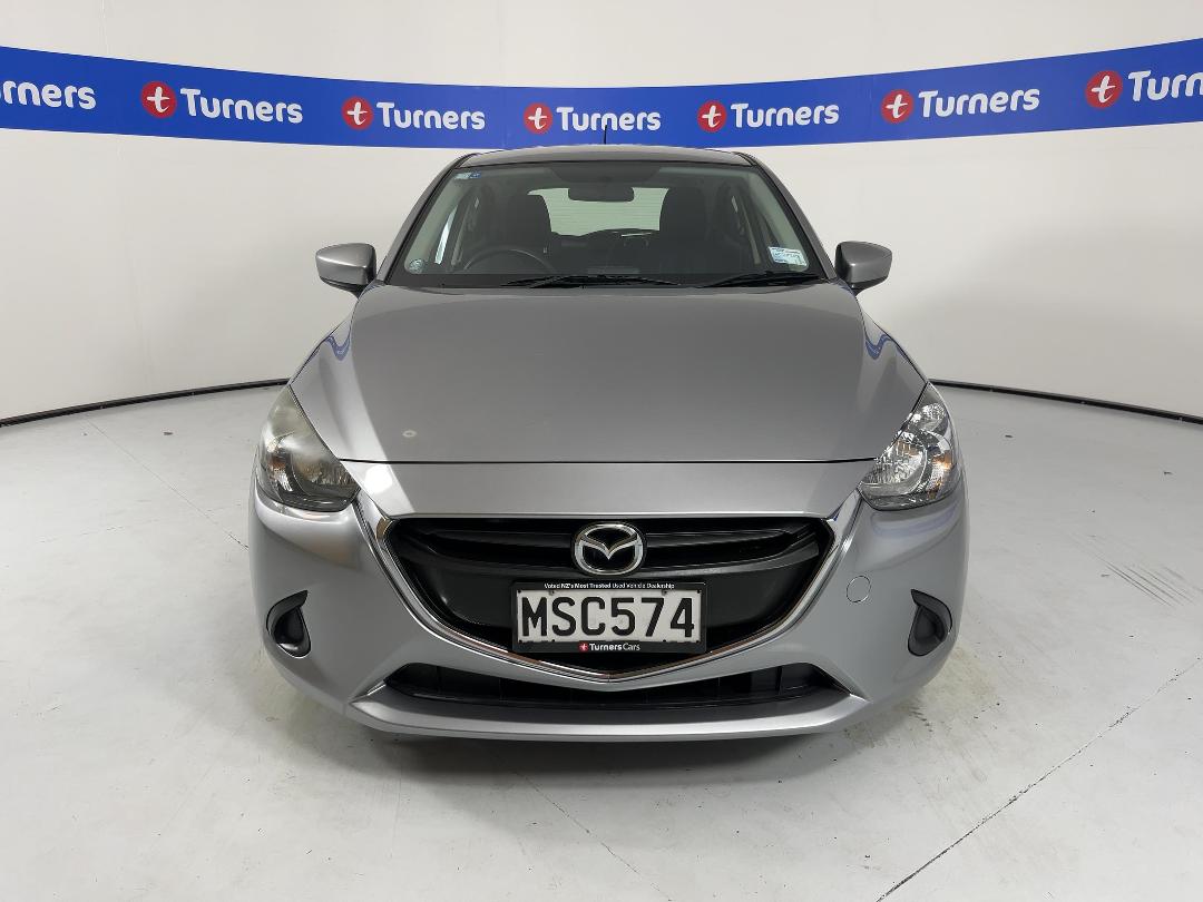 Photo '2' of Mazda Demio