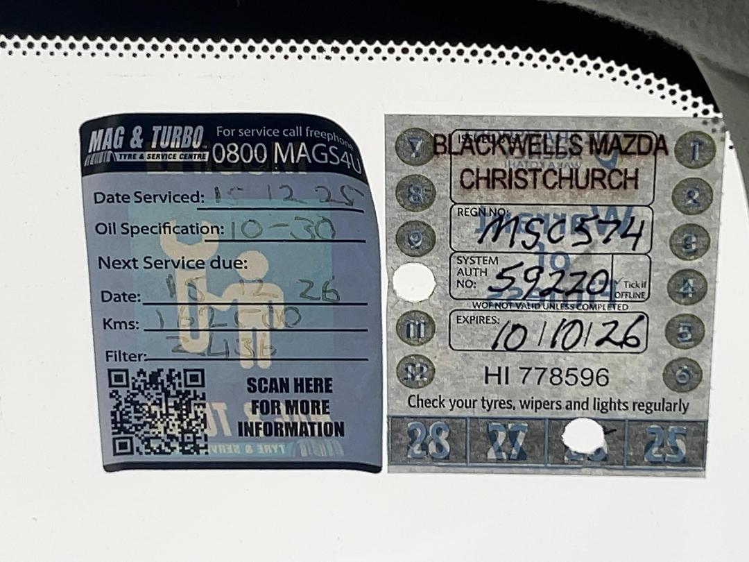 Photo '23' of Mazda Demio