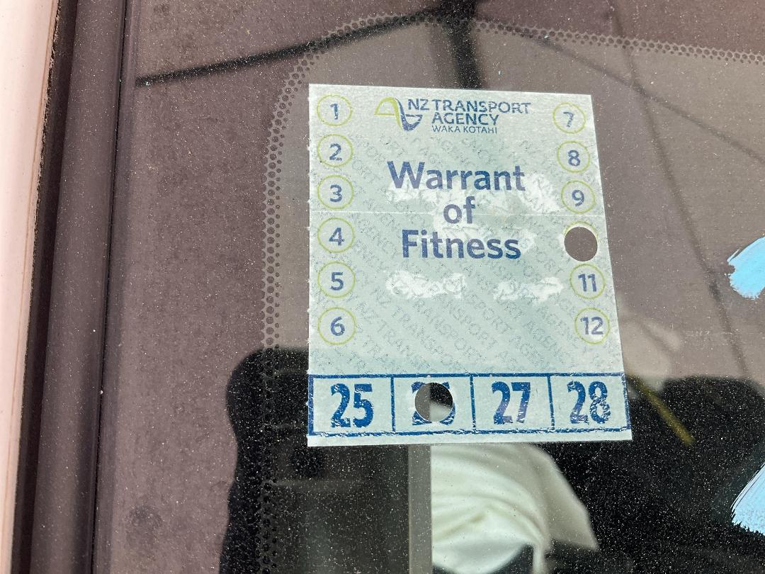 Photo '21' of Mazda Demio