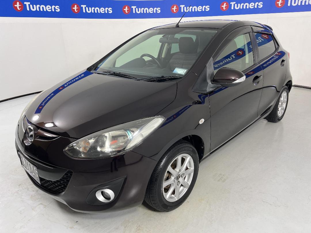 Photo '4' of Mazda Demio Photo '4' of Mazda Demio