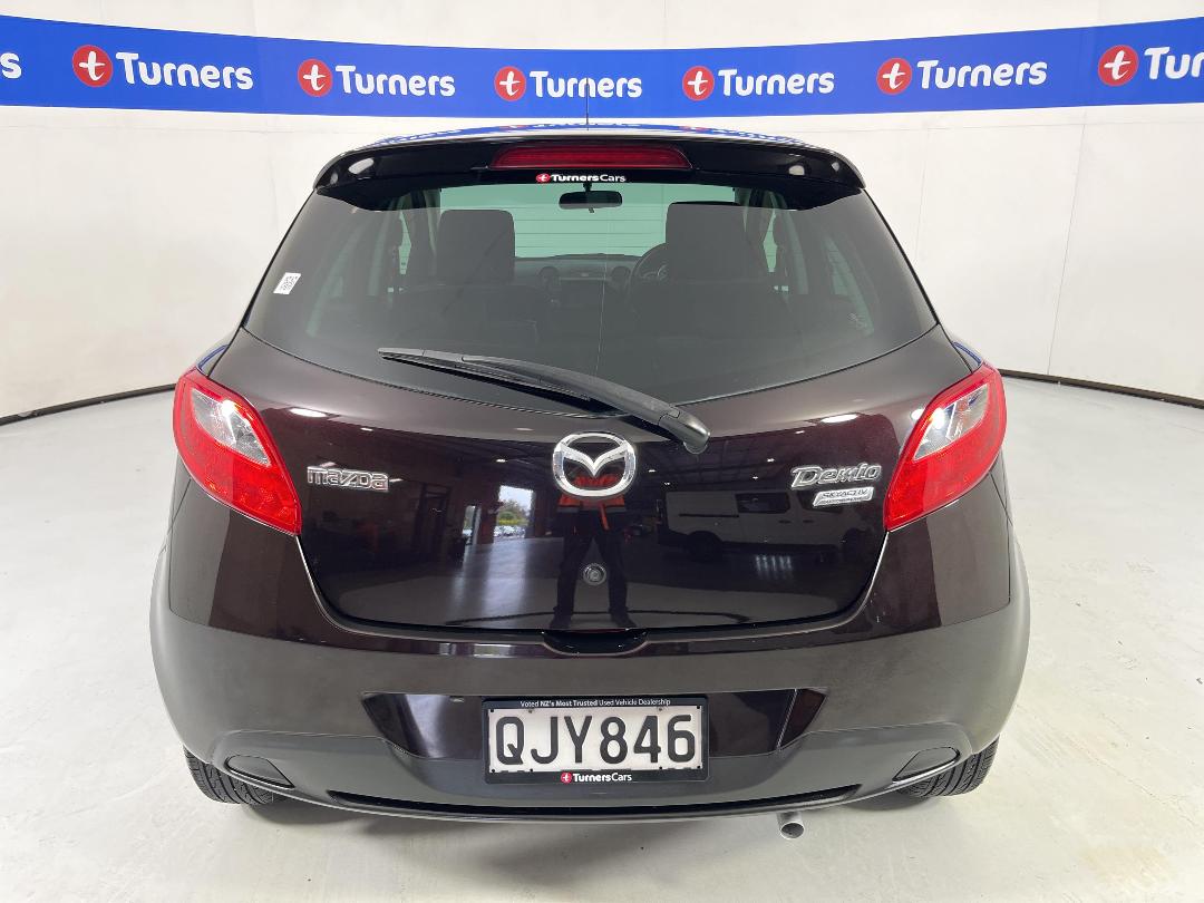 Photo '6' of Mazda Demio Photo '6' of Mazda Demio