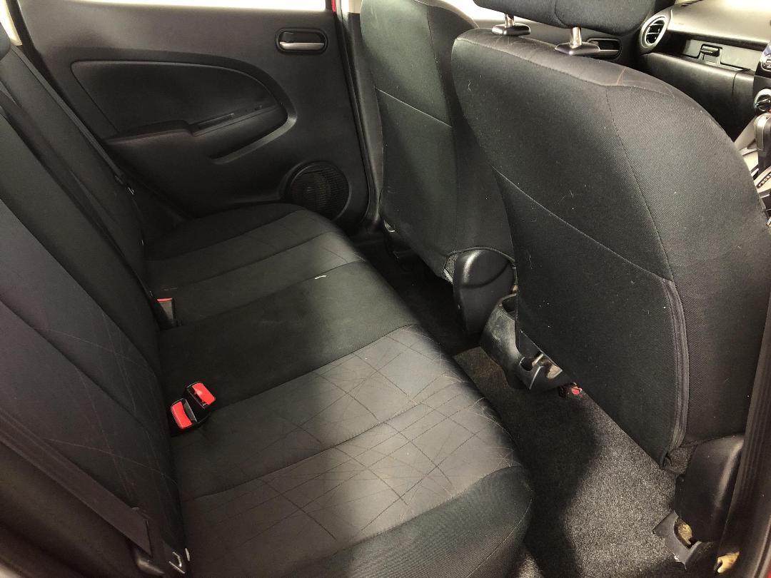 Photo '20' of Mazda Mazda2 Photo '20' of Mazda Mazda2