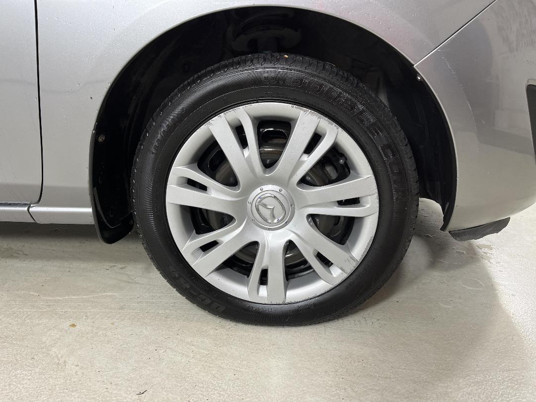 Photo '9' of Mazda Mazda2