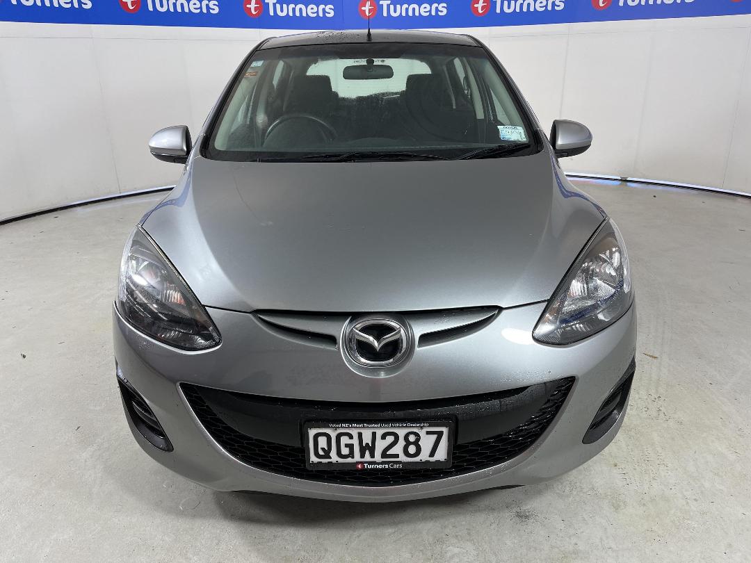 Photo '2' of Mazda Mazda2