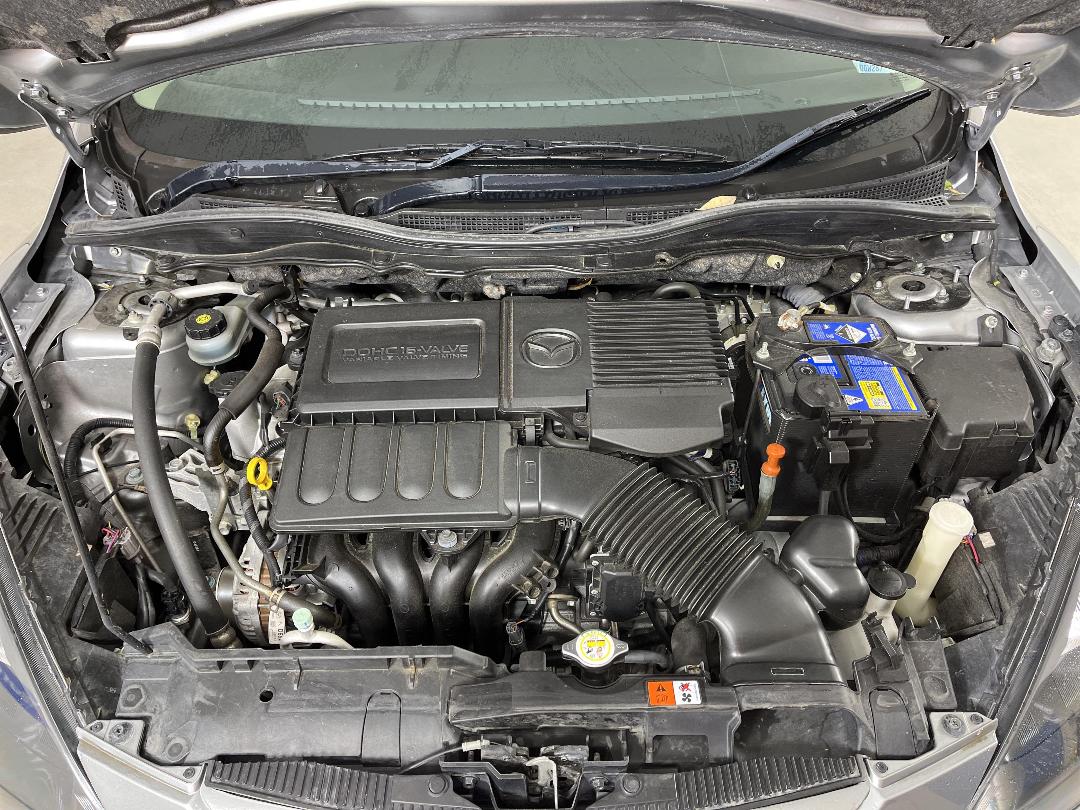 Photo '13' of Mazda Mazda2