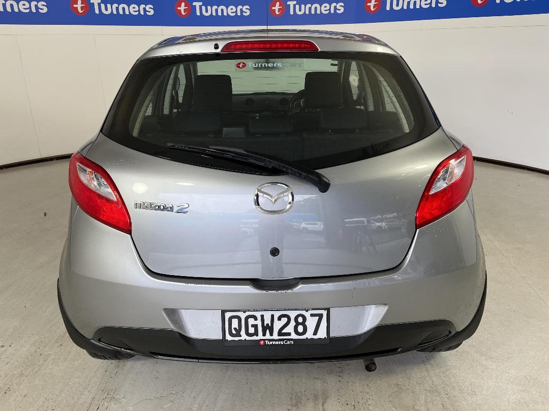 Photo '6' of Mazda Mazda2