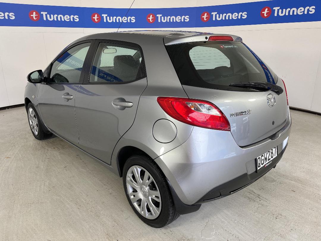 Photo '5' of Mazda Mazda2