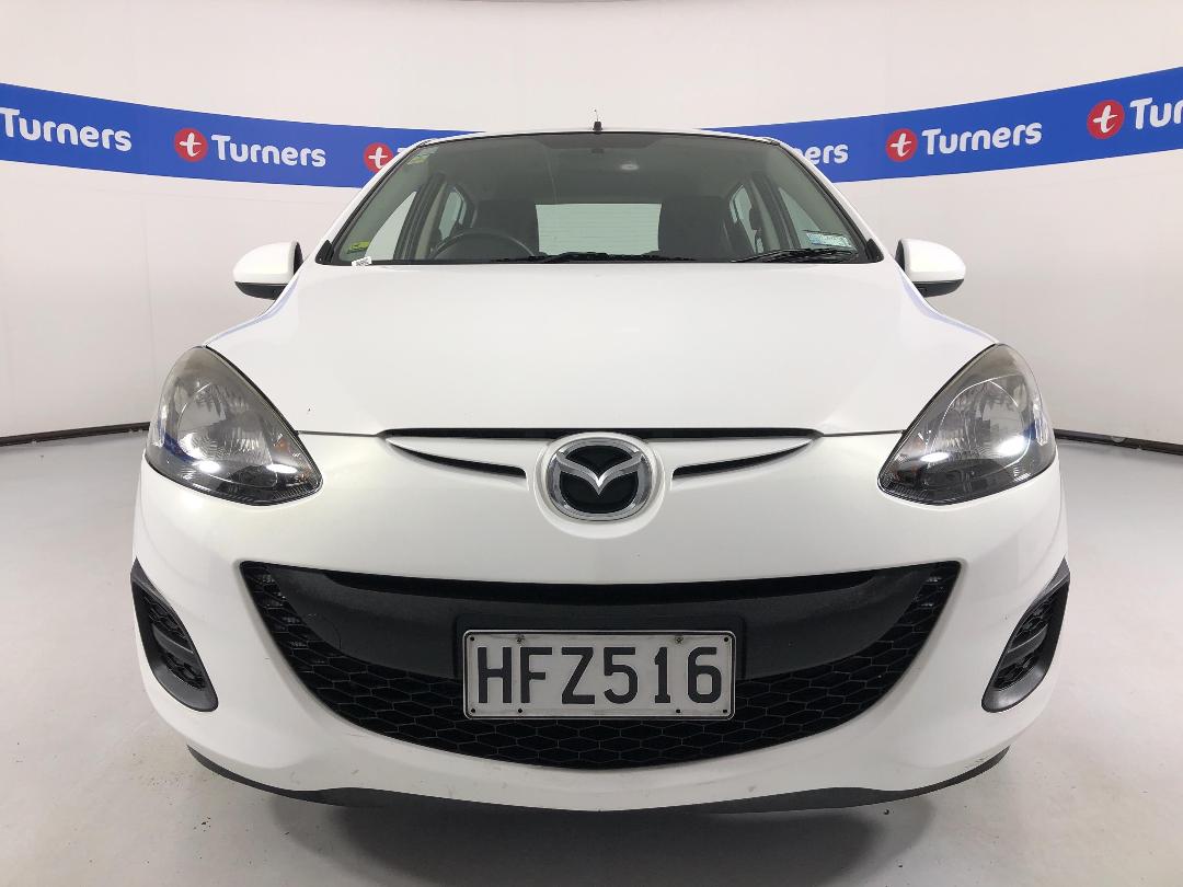 Photo '2' of Mazda Mazda2