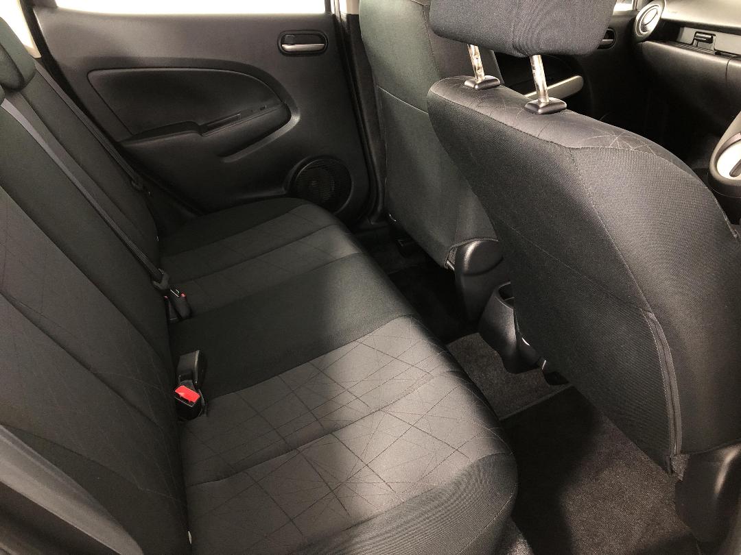 Photo '20' of Mazda Mazda2