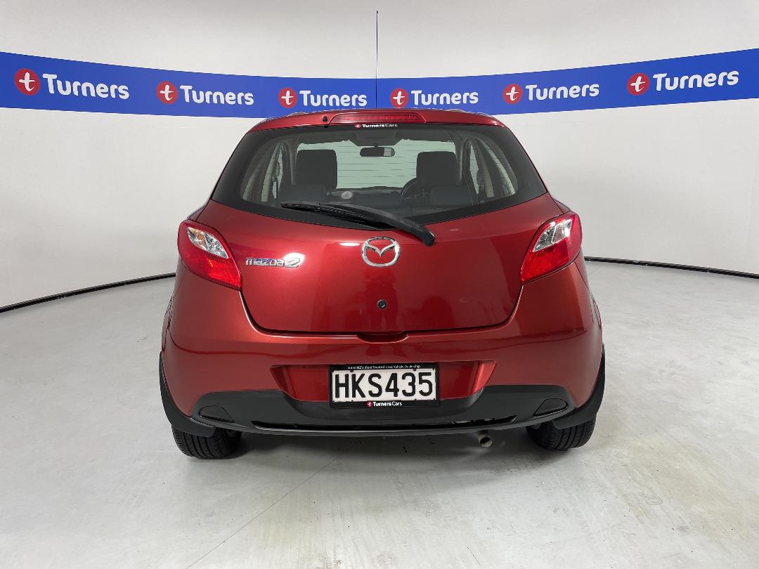 Photo '6' of Mazda Mazda2