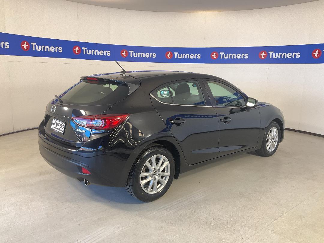 Photo '7' of Mazda Mazda3 Photo '7' of Mazda Mazda3