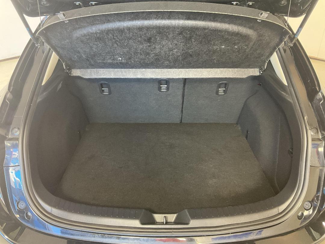 Photo '14' of Mazda Mazda3 Photo '14' of Mazda Mazda3