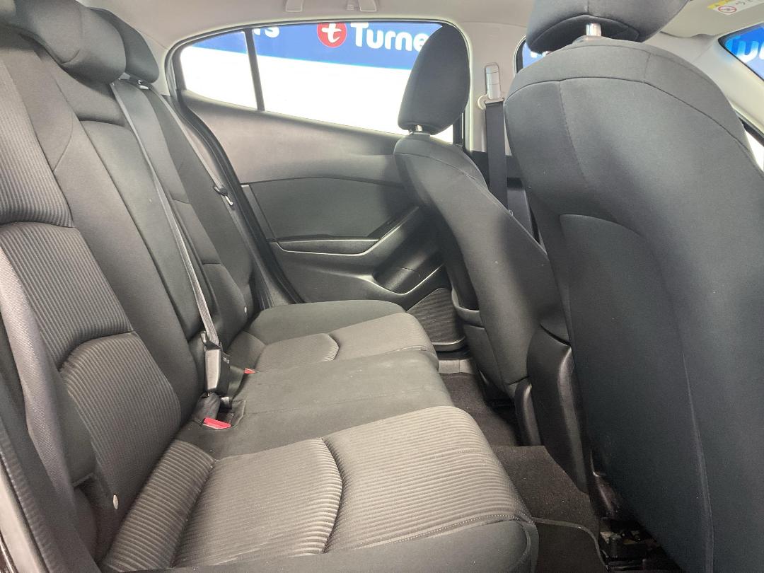 Photo '20' of Mazda Mazda3 Photo '20' of Mazda Mazda3