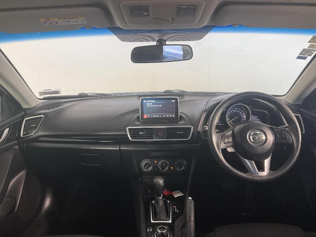 Photo '17' of Mazda Mazda3 Photo '17' of Mazda Mazda3