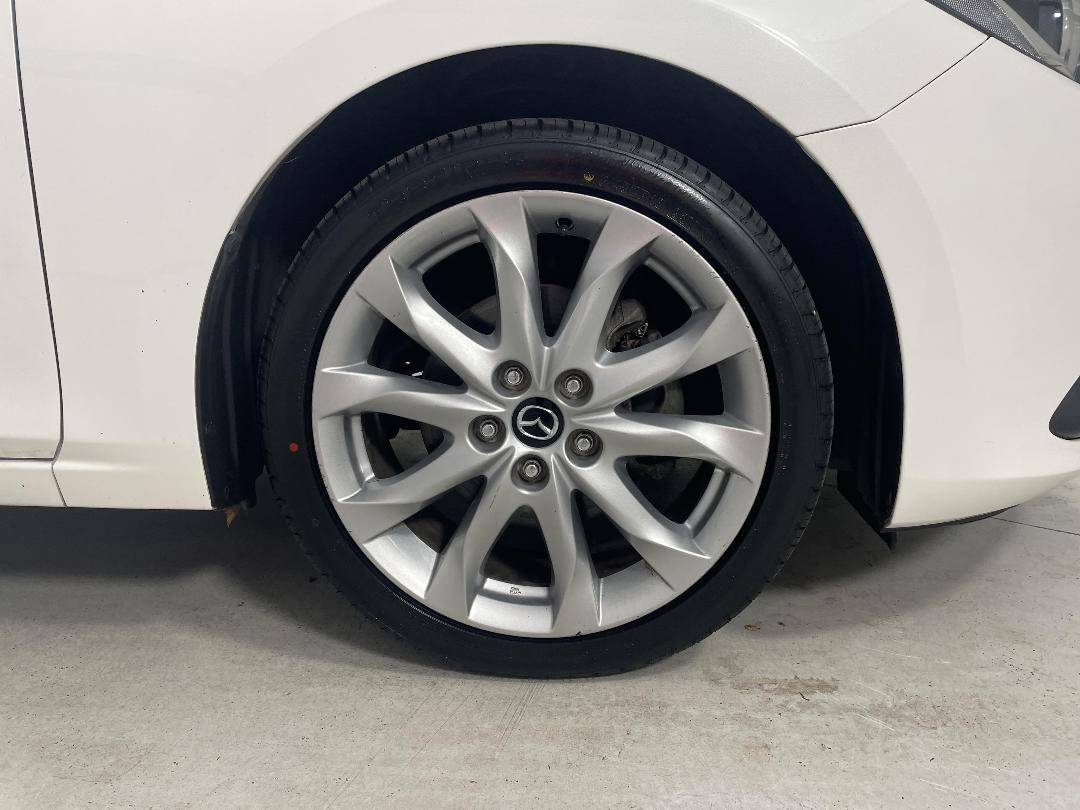 Photo '9' of Mazda Mazda3