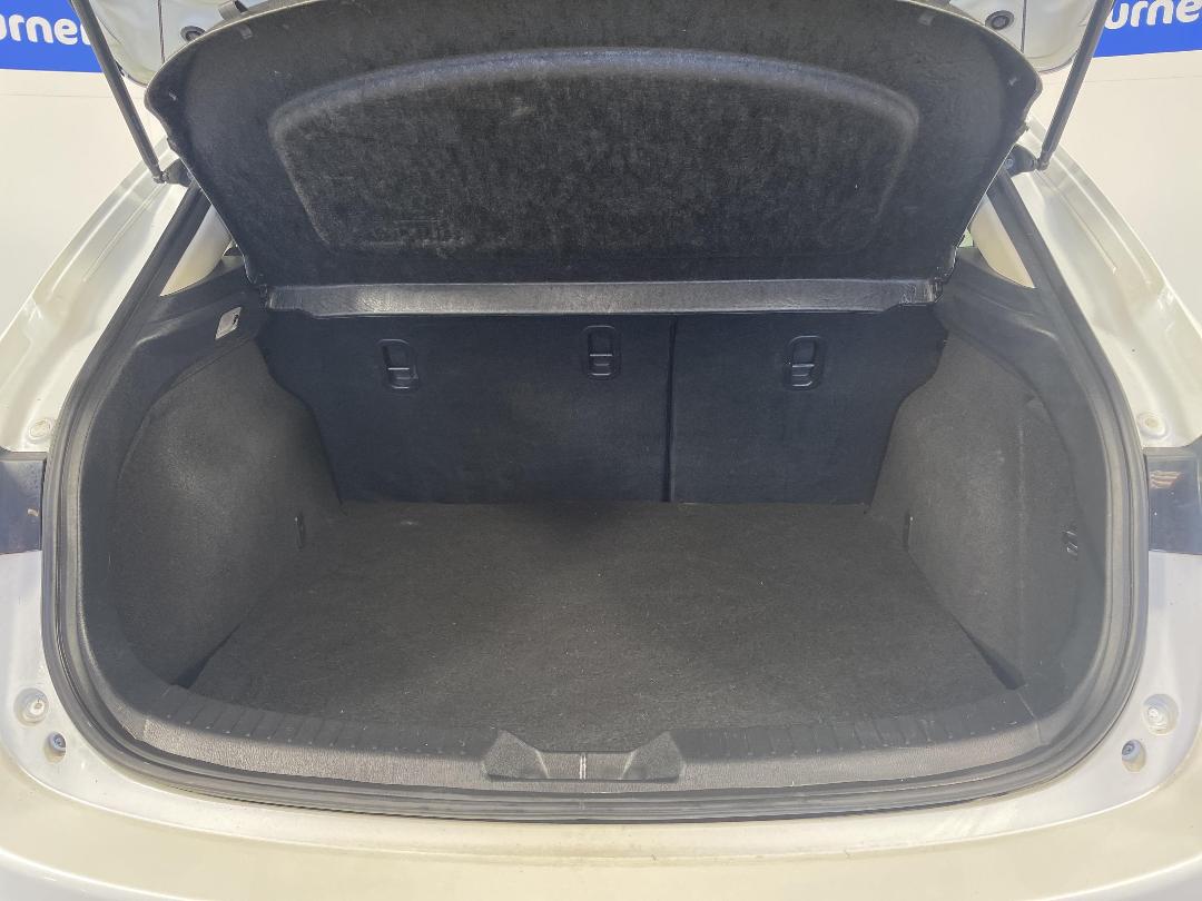 Photo '14' of Mazda Mazda3