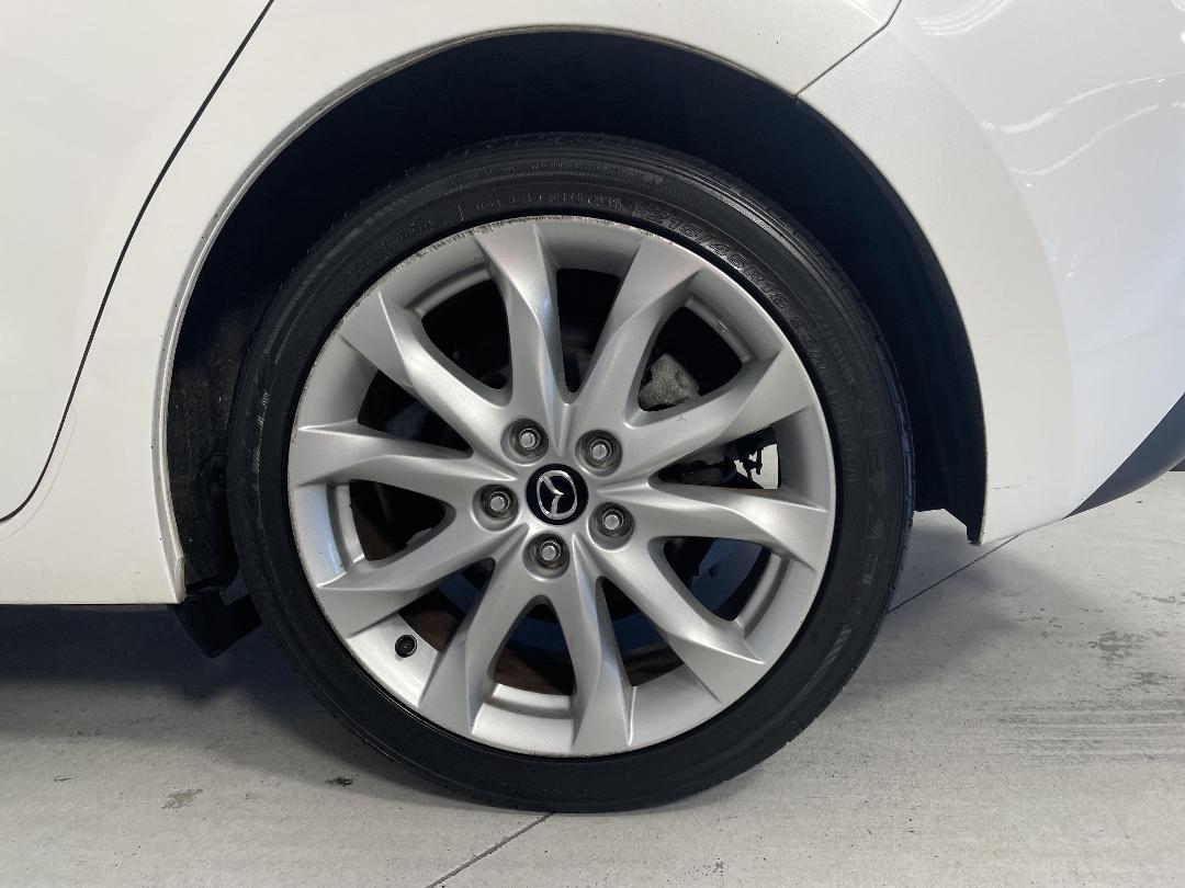 Photo '11' of Mazda Mazda3