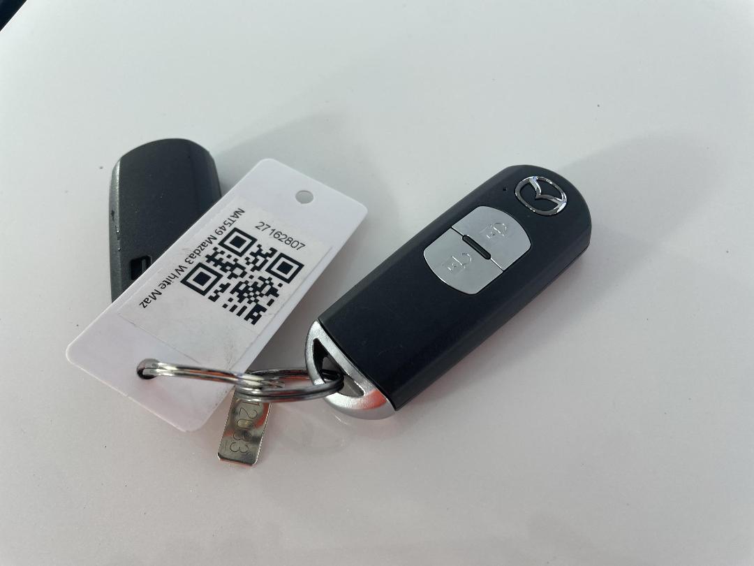 Photo '22' of Mazda Mazda3