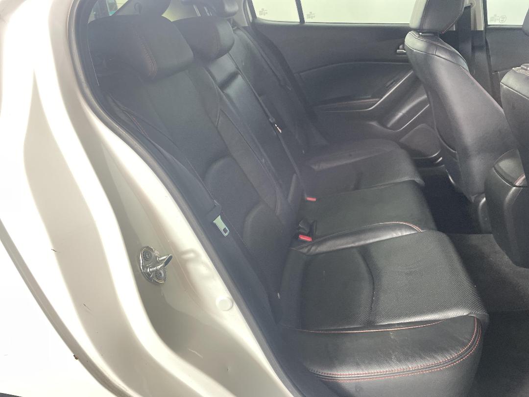 Photo '20' of Mazda Mazda3