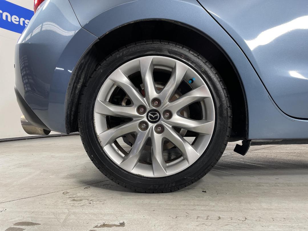 Photo '12' of Mazda Mazda3 Photo '12' of Mazda Mazda3