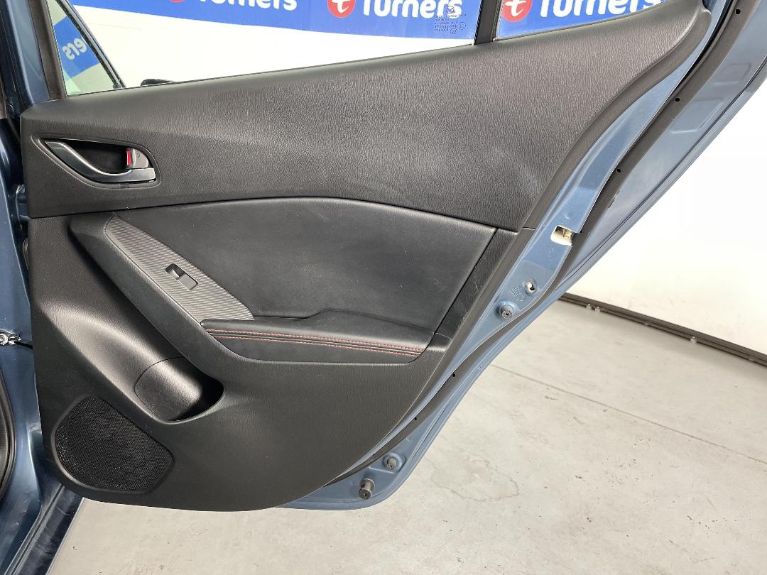 Photo '19' of Mazda Mazda3 Photo '19' of Mazda Mazda3