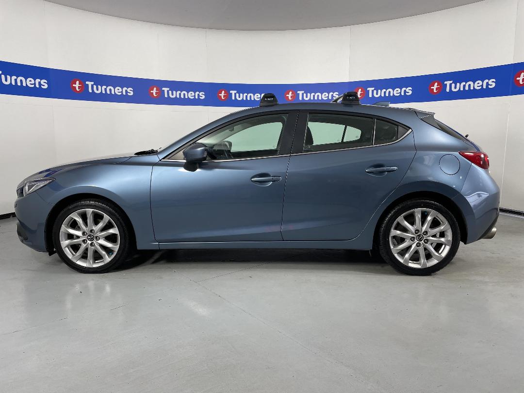 Photo '24' of Mazda Mazda3 Photo '24' of Mazda Mazda3