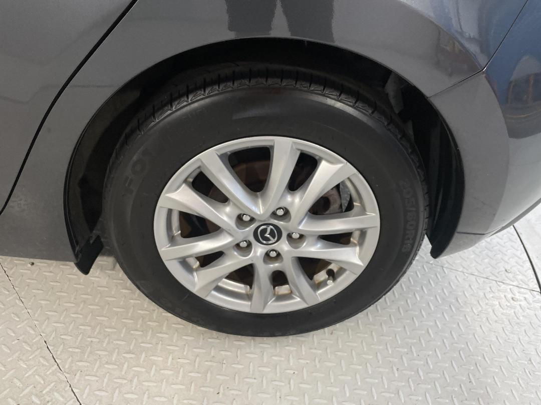 Photo '11' of Mazda Mazda3 Photo '11' of Mazda Mazda3