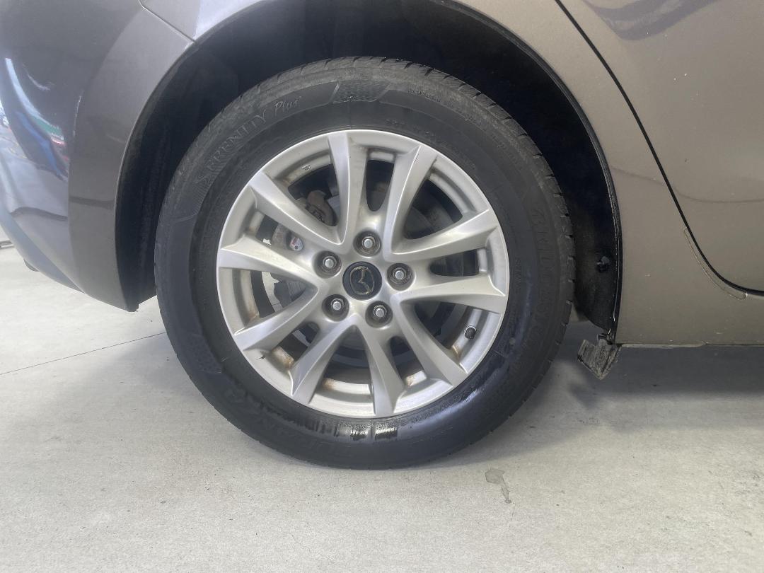 Photo '12' of Mazda Mazda3 Photo '12' of Mazda Mazda3