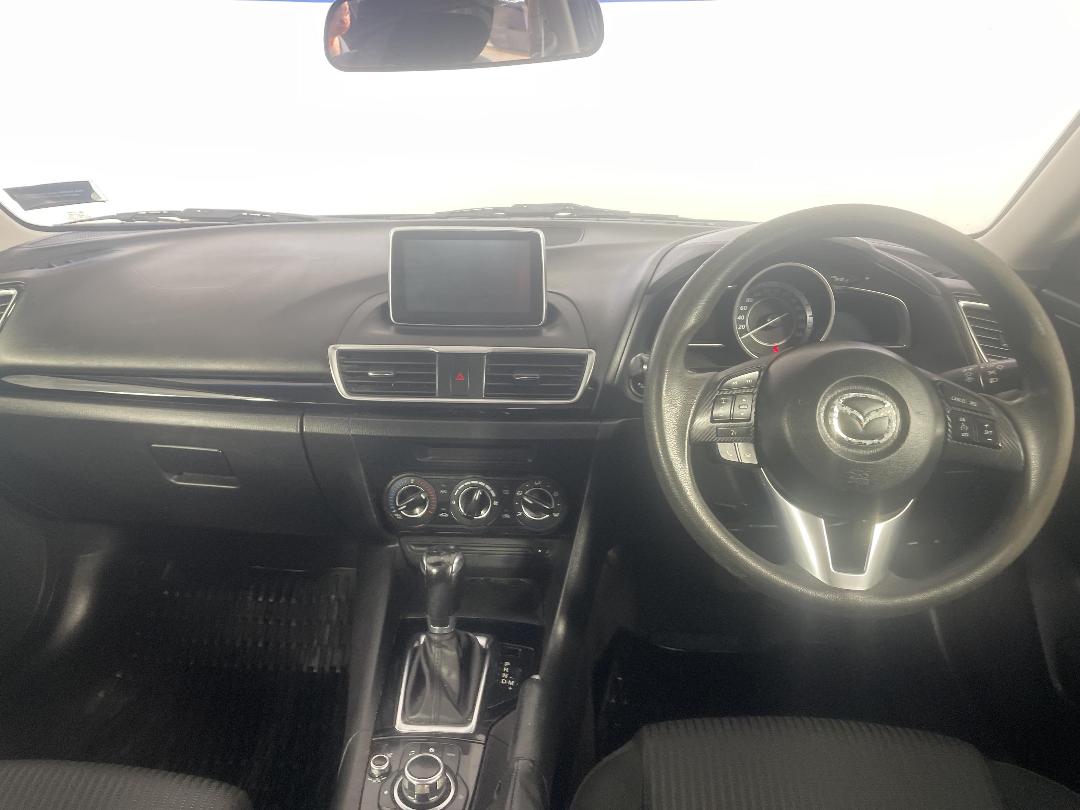 Photo '17' of Mazda Mazda3 Photo '17' of Mazda Mazda3