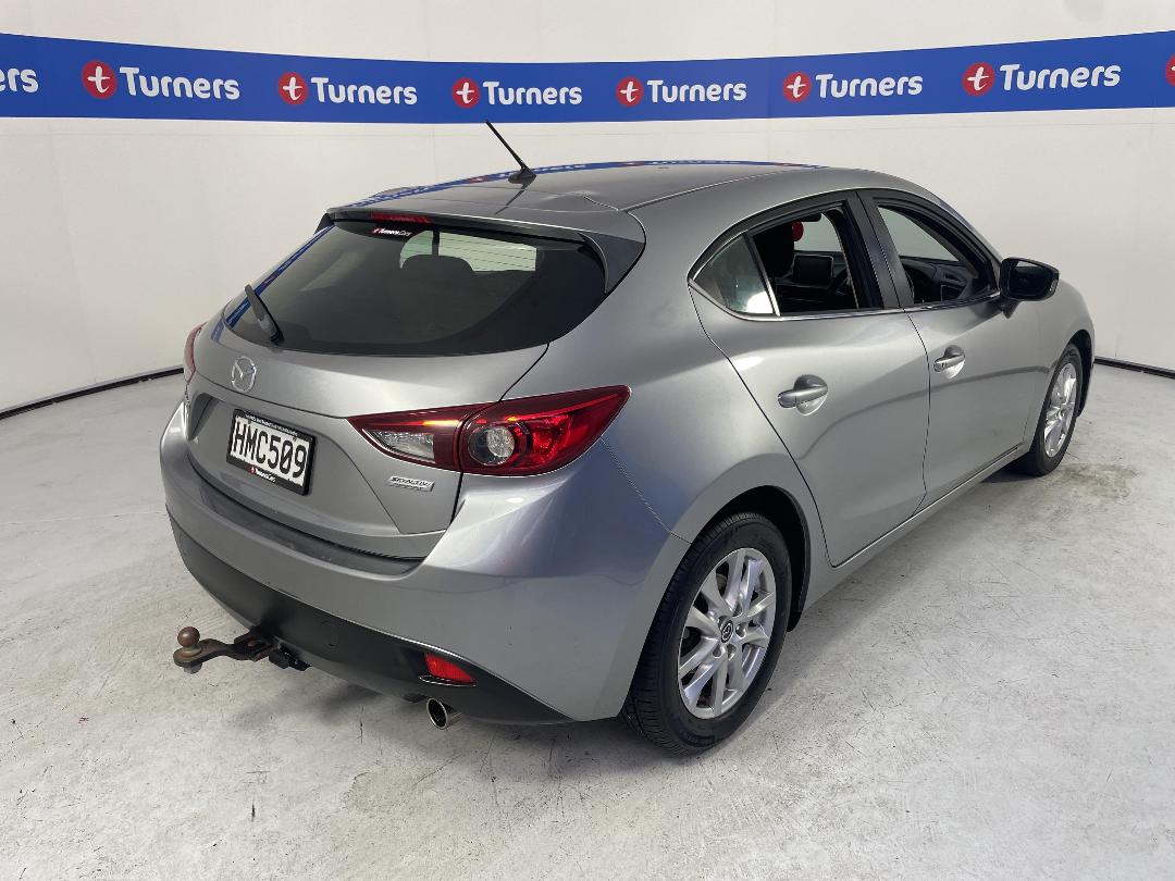 Photo '7' of Mazda Mazda3