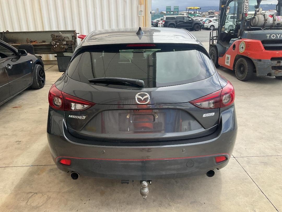 Photo '4' of Mazda Mazda3 SP25