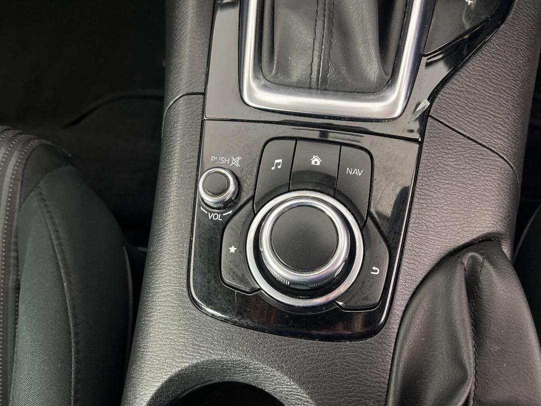 Photo '28' of Mazda Mazda3 Photo '28' of Mazda Mazda3