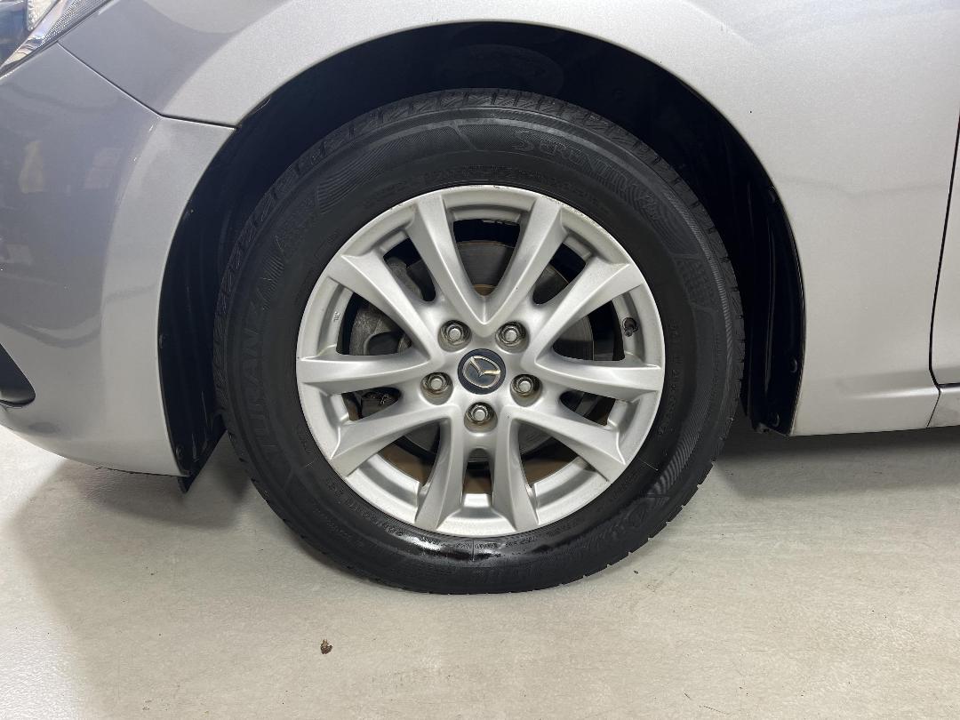 Photo '10' of Mazda Mazda3 Photo '10' of Mazda Mazda3