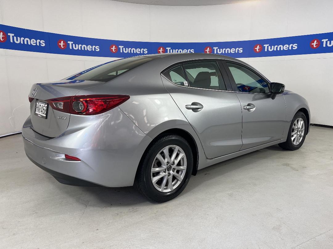 Photo '7' of Mazda Mazda3 Photo '7' of Mazda Mazda3