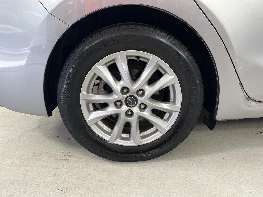 Photo '12' of Mazda Mazda3 Photo '12' of Mazda Mazda3